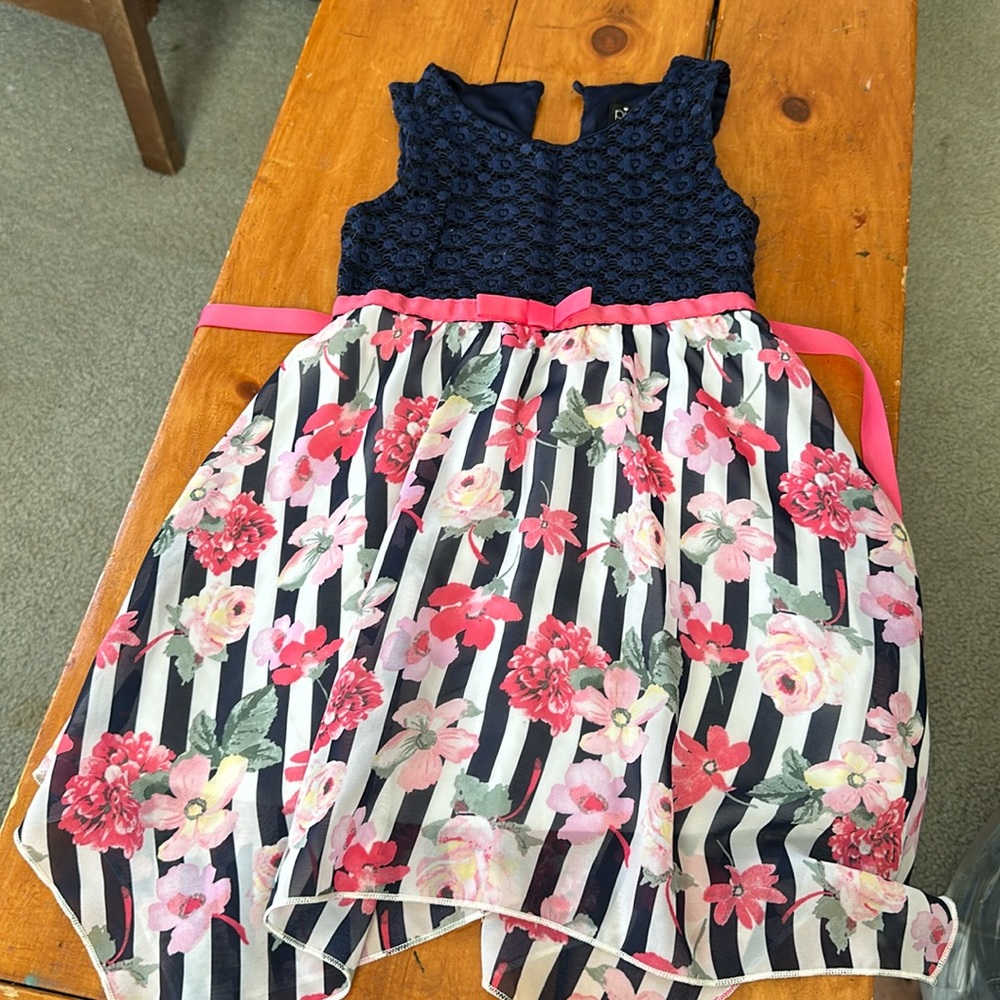 Girls pre owned dress